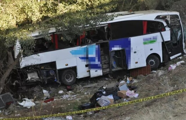 Τραγωδία στην Τουρκία: Λεωφορείο έπεσε σε χαράδρα 30 μέτρων, 12 νεκροί και 19 τραυματίες
